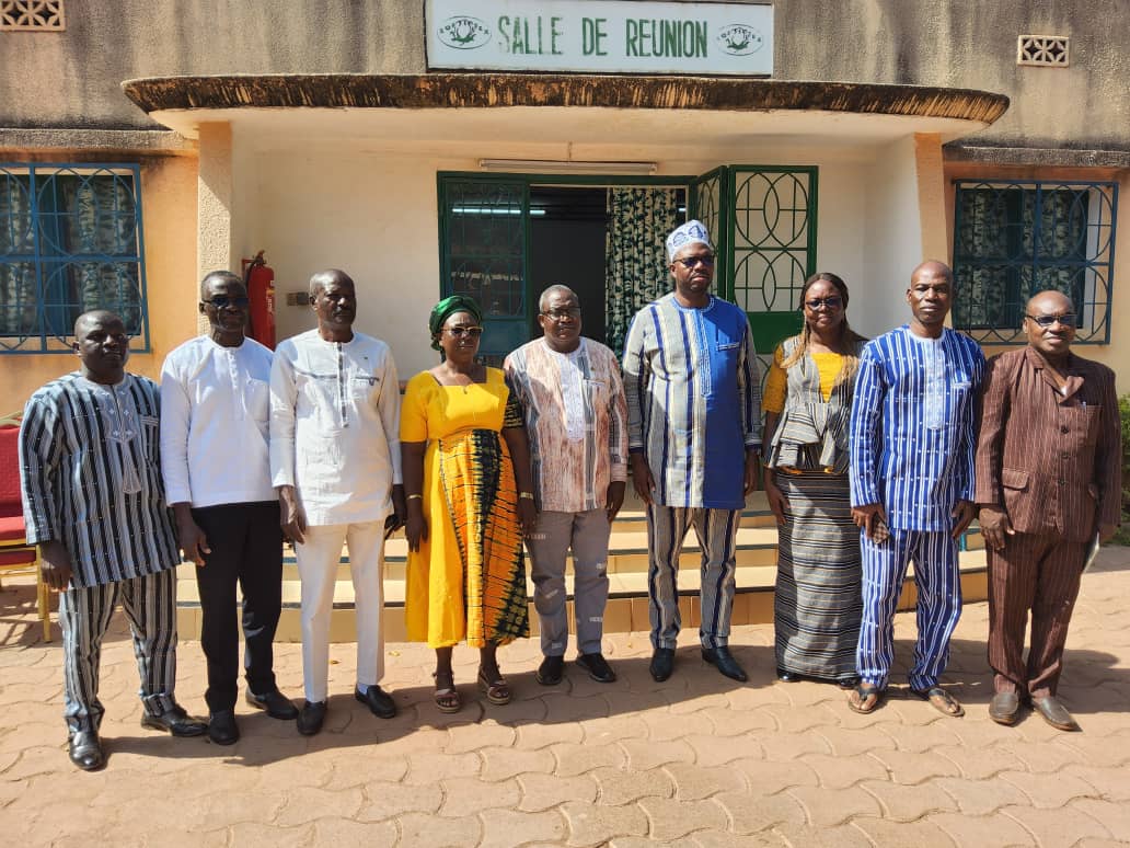 a715ee33-f867-4316-979f-643ef06fc4f0